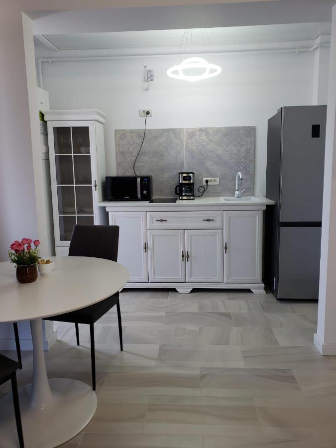 Sunrise Luxury Apartments นาโวดาริ ภายนอก รูปภาพ