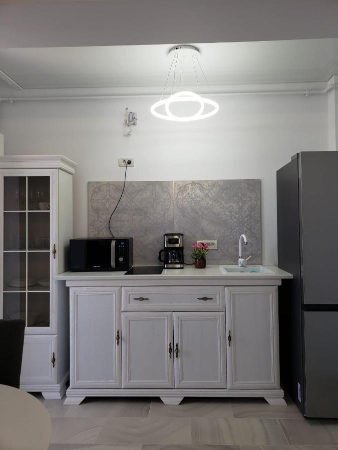 Sunrise Luxury Apartments นาโวดาริ ภายนอก รูปภาพ